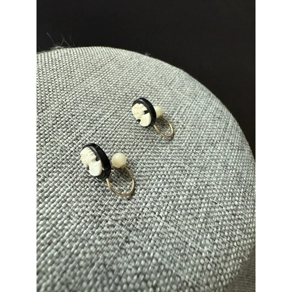 Vintage Enamel Round Hook Earrings Gold Tone Purple Pierced Career Workwear
